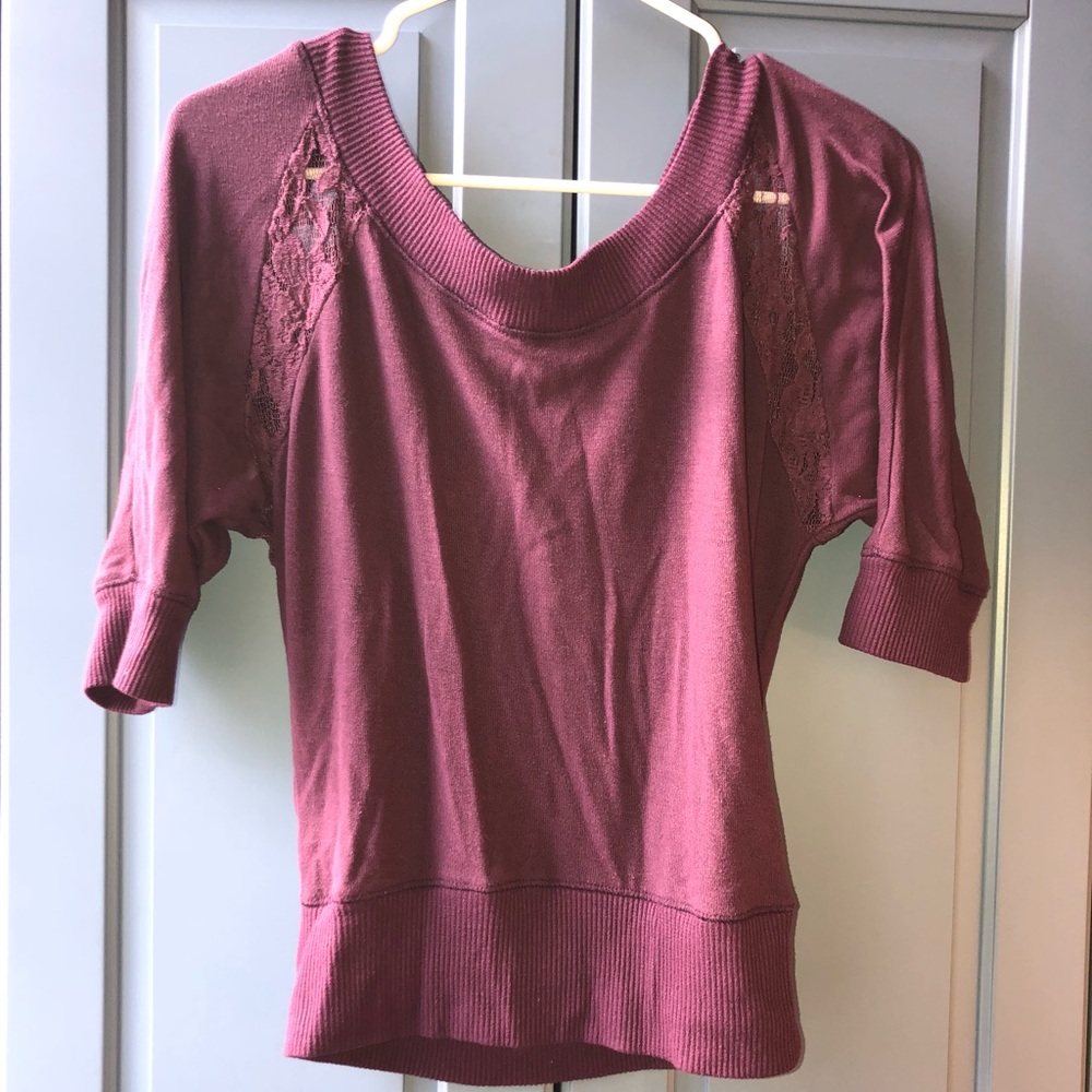 Maroon Short Sleeve Sweater with Lace